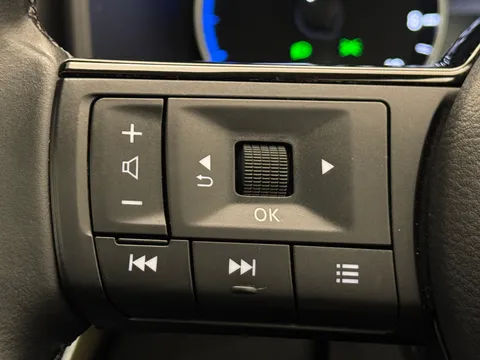 DV72LHA Nissan Qashqai 1.5 E-Power Acenta Premium [Glass Roof] 5dr Auto Thumbnail #21