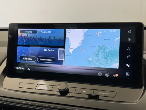 OY74ZJU Nissan Qashqai 1.5 E-Power N-Connecta [Glass Roof] 5dr Auto Thumbnail #26