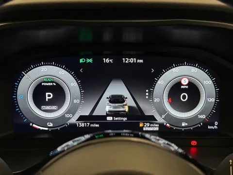 OY74ZJU Nissan Qashqai 1.5 E-Power N-Connecta [Glass Roof] 5dr Auto Thumbnail #30