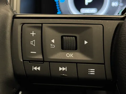 OY74ZNL Nissan Qashqai 1.5 E-Power N-Connecta [Glass Roof] 5dr Auto Thumbnail #22