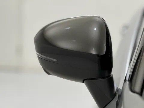 OY74ZNL Nissan Qashqai 1.5 E-Power N-Connecta [Glass Roof] 5dr Auto Thumbnail #31