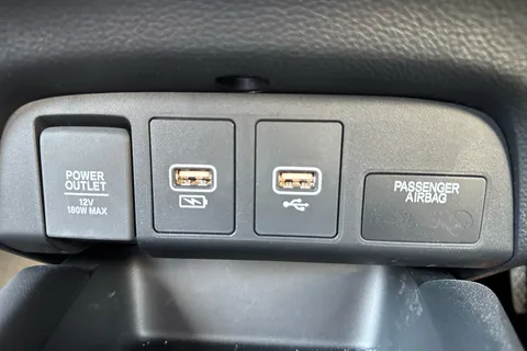 MV25CXK Honda Jazz 1.5 i-MMD Hybrid Advance 5dr eCVT Thumbnail #19