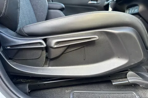 MV25CXK Honda Jazz 1.5 i-MMD Hybrid Advance 5dr eCVT Thumbnail #33