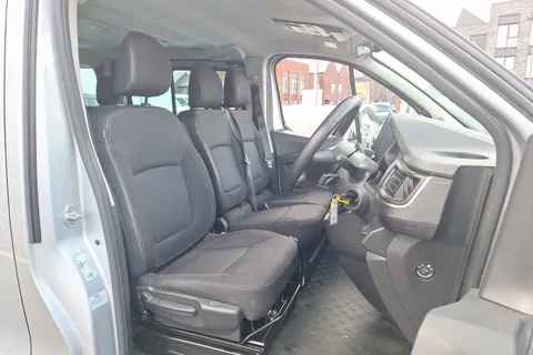 VK23SKO Renault Trafic LL30 Blue dCi 150 Start 9 Seater EDC Thumbnail #31