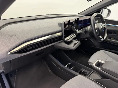 EJ73LKG Renault Megane E-Tech EV60 160kW Iconic 60kWh Optimum Charge 5dr Auto Thumbnail #12