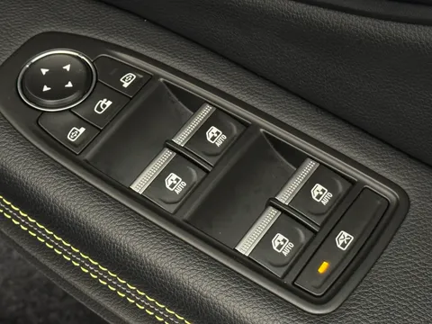 EJ73LKG Renault Megane E-Tech EV60 160kW Iconic 60kWh Optimum Charge 5dr Auto Thumbnail #17