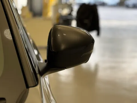 EJ73LKG Renault Megane E-Tech EV60 160kW Iconic 60kWh Optimum Charge 5dr Auto Thumbnail #29