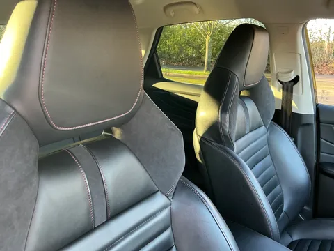 LF73GSL Mg Motor Uk Hs 1.5 T-GDI PHEV Trophy 5dr Auto Thumbnail #31