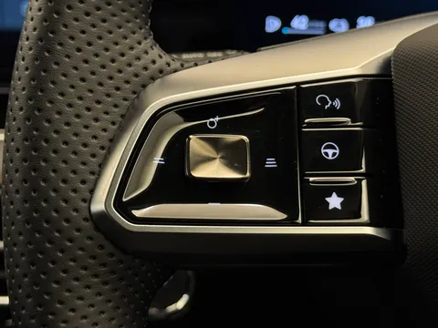 DN25MVT Mg Motor Uk Hs 1.5 T-GDI PHEV Trophy 5dr Auto Thumbnail #21