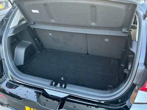 DT25XRL Hyundai i20 1.0T GDi Premium 5dr Thumbnail #19