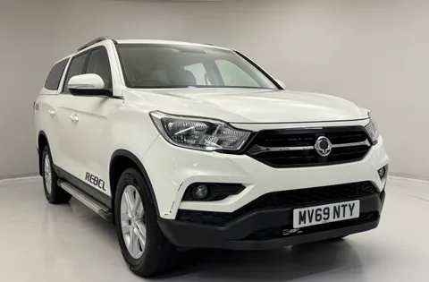 MV69NTY Ssangyong Musso Double Cab Pick Up Rebel 4dr Auto AWD Thumbnail #3