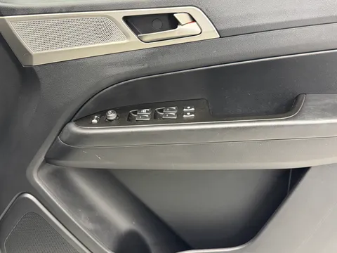 MV69NTY Ssangyong Musso Double Cab Pick Up Rebel 4dr Auto AWD Thumbnail #17