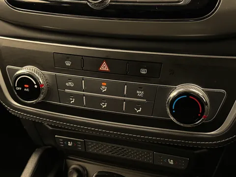 MV69NTY Ssangyong Musso Double Cab Pick Up Rebel 4dr Auto AWD Thumbnail #23