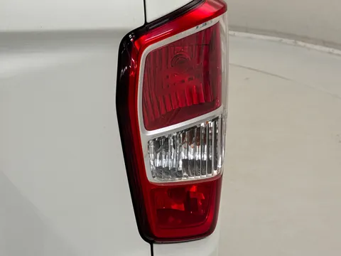 MV69NTY Ssangyong Musso Double Cab Pick Up Rebel 4dr Auto AWD Thumbnail #31