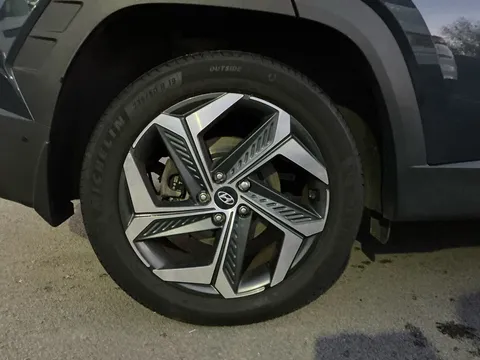 MC72AHZ Hyundai Tucson 1.6 TGDi Hybrid 230 Ultimate 5dr 2WD Auto Thumbnail #15