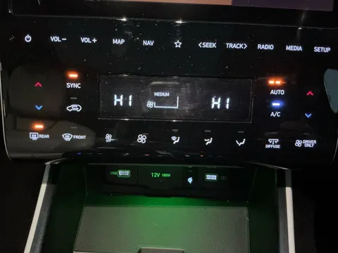 MC72AHZ Hyundai Tucson 1.6 TGDi Hybrid 230 Ultimate 5dr 2WD Auto Thumbnail #21