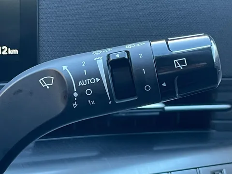 MT75GWU Hyundai Kona 1.6T 138 Ultimate 5dr Thumbnail #10