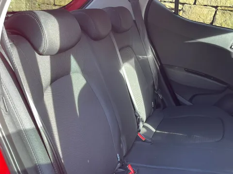 EK69OZX Hyundai i10 1.0 Premium 5dr Thumbnail #9