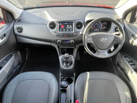 EK69OZX Hyundai i10 1.0 Premium 5dr Thumbnail #21