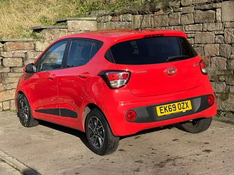 EK69OZX Hyundai i10 1.0 Premium 5dr Thumbnail #6