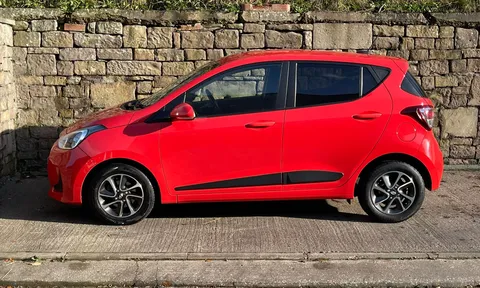 EK69OZX Hyundai i10 1.0 Premium 5dr Thumbnail #5