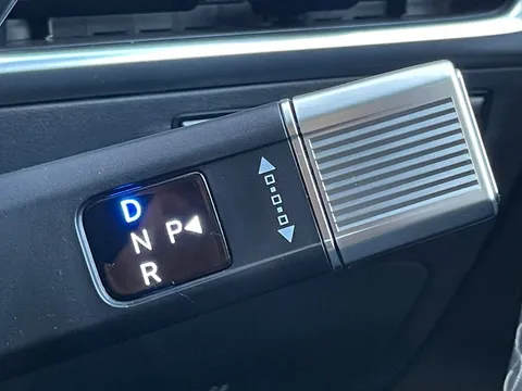 DV25YKE Hyundai Tucson 1.6T Plug-in Hybrid Premium 5dr Auto Thumbnail #16