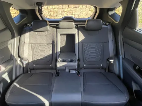 DV25YKE Hyundai Tucson 1.6T Plug-in Hybrid Premium 5dr Auto Thumbnail #19