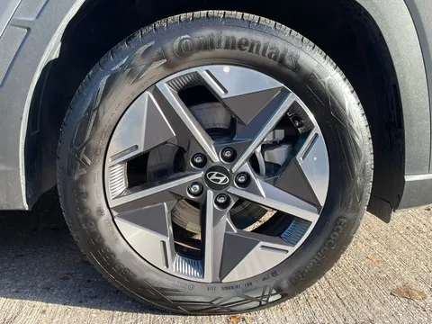 DV25YKE Hyundai Tucson 1.6T Plug-in Hybrid Premium 5dr Auto Thumbnail #15