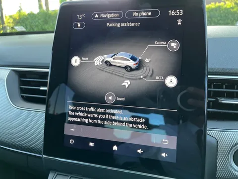 BN74RWW Renault ARKANA 1.6 E-Tech FHEV 145 Techno 5dr Auto Thumbnail #11