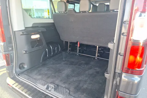 VK23EVJ Renault Trafic LL30 Blue dCi 150 Start 9 Seater EDC Thumbnail #18