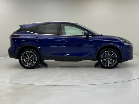 DG22FHA Nissan Qashqai 1.3 DiG-T MH 158 Tekna 5dr Thumbnail #10