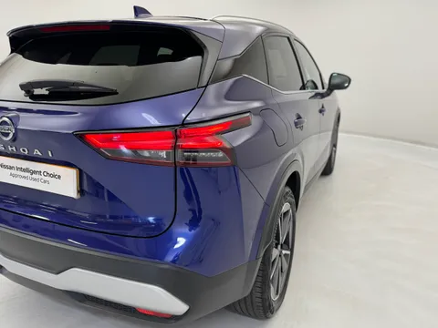 DG22FHA Nissan Qashqai 1.3 DiG-T MH 158 Tekna 5dr Thumbnail #12