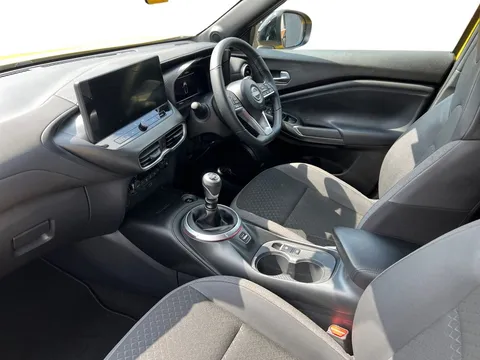 OW24LWZ Nissan Juke 1.0 DiG-T N-Connecta 5dr Thumbnail #10