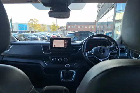 VO23URL Renault Trafic LL30 Blue dCi 150 Extra 9 Seater Thumbnail #4