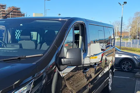 VO23URL Renault Trafic LL30 Blue dCi 150 Extra 9 Seater Thumbnail #27