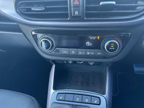 LM75OAP Hyundai i10 1.2 [79] Premium 5dr Auto [Nav] Thumbnail #14