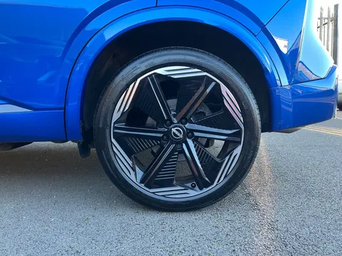 OV74JKF Nissan Qashqai 1.3 DiG-T MH N-Design 5dr Thumbnail #9