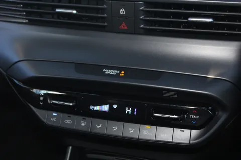 EA74NHU Hyundai i20 1.0T GDi Premium 5dr Thumbnail #19