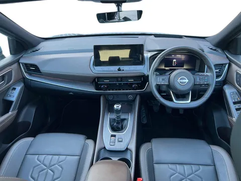 OW24XJG Nissan Qashqai 1.3 DiG-T MH Tekna 5dr Thumbnail #4