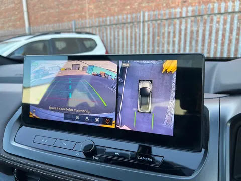 OW24XJG Nissan Qashqai 1.3 DiG-T MH Tekna 5dr Thumbnail #13