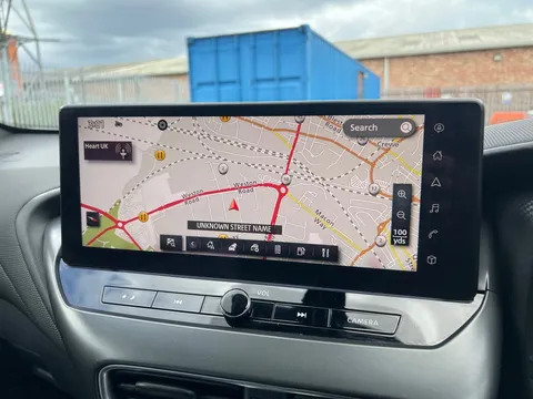 DX74XJB Nissan Juke 1.6 Hybrid N-Connecta 5dr Auto Thumbnail #12