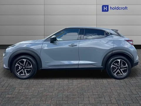 DX74XJB Nissan Juke 1.6 Hybrid N-Connecta 5dr Auto Thumbnail #6