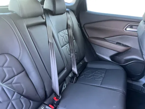 OW24VWH Nissan Qashqai 1.3 DiG-T MH Tekna 5dr Thumbnail #14