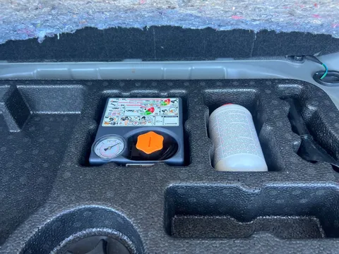 OW24VWH Nissan Qashqai 1.3 DiG-T MH Tekna 5dr Thumbnail #18