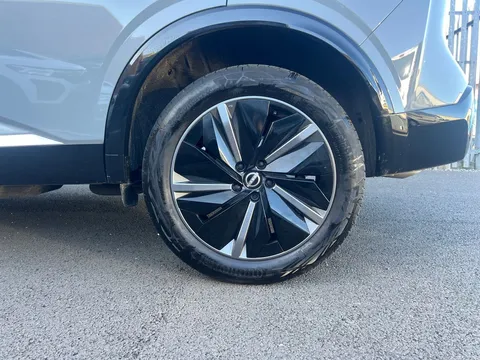 OW24VWH Nissan Qashqai 1.3 DiG-T MH Tekna 5dr Thumbnail #27