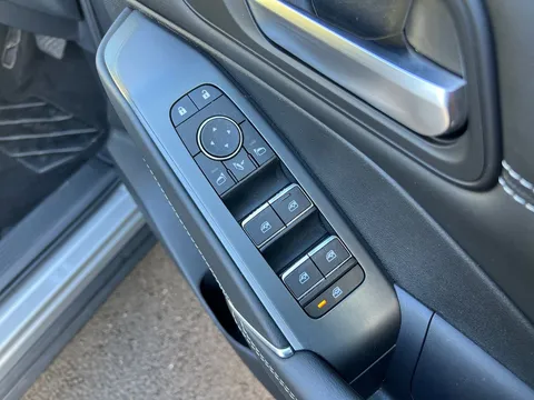 DS74UHZ Nissan Qashqai 1.3 DiG-T MH 158 N-Connecta [Glass Rf] 5dr Xtronic Thumbnail #21