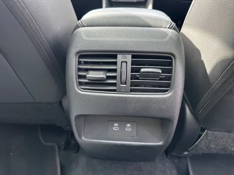 OV25ECN Nissan Qashqai 1.5 E-Power N-Connecta 5dr Auto Thumbnail #22