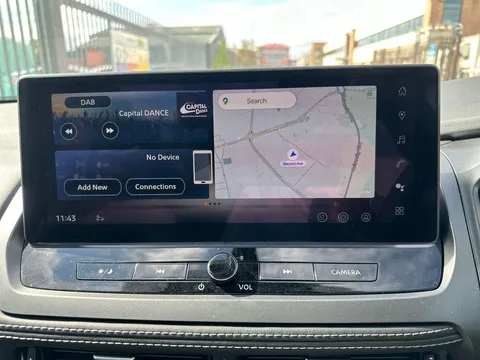 OV25ECN Nissan Qashqai 1.5 E-Power N-Connecta 5dr Auto Thumbnail #25