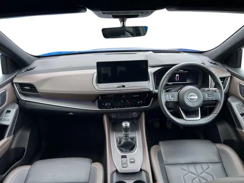 LP24VRZ Nissan Qashqai 1.3 DiG-T MH Tekna 5dr Thumbnail #3