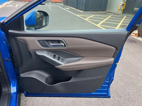 LP24VRZ Nissan Qashqai 1.3 DiG-T MH Tekna 5dr Thumbnail #16